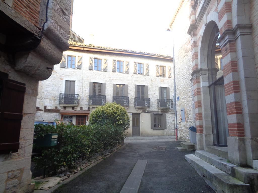 B&B Le Chat Qui Dort Montricoux エクステリア 写真