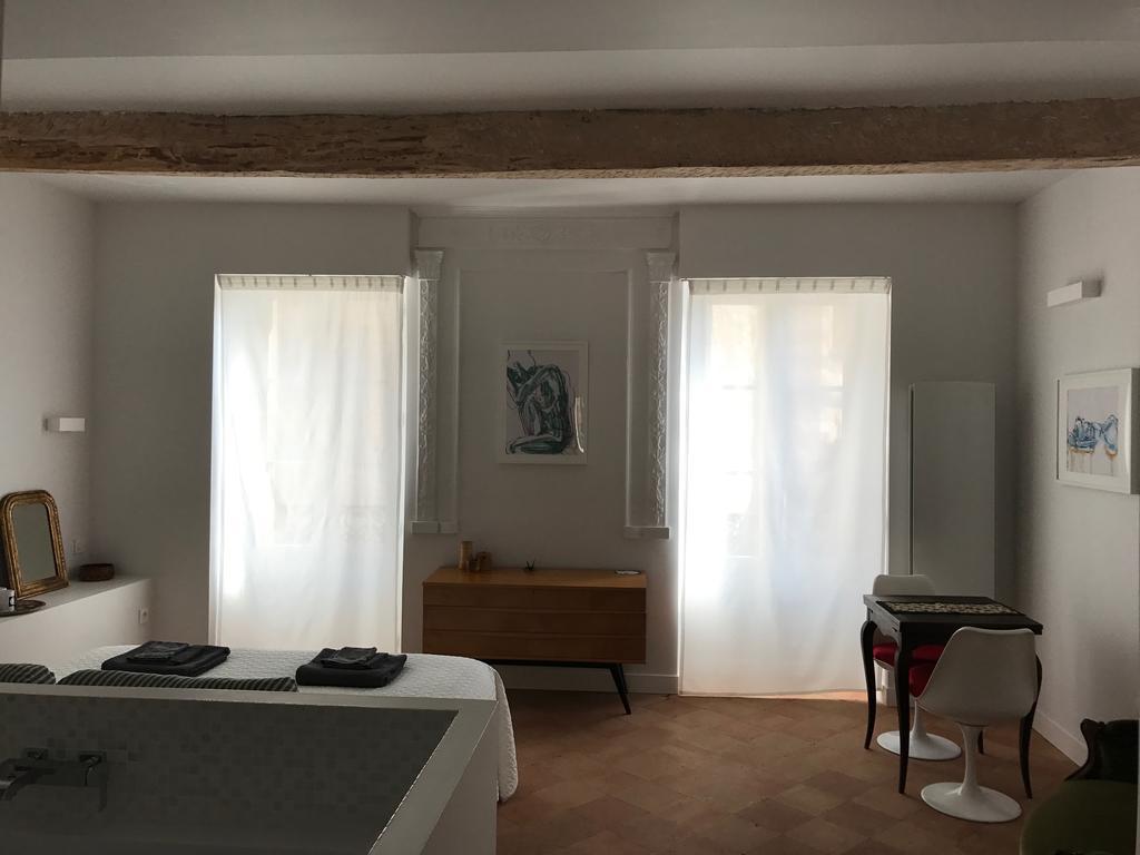 B&B Le Chat Qui Dort Montricoux エクステリア 写真
