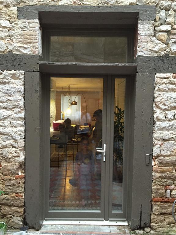 B&B Le Chat Qui Dort Montricoux エクステリア 写真
